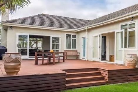 Photo of property in 16 Dickson Crescent, Saint Johns Hill, Whanganui, 4500