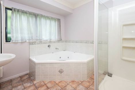 Photo of property in 522 Great South Road, Rosehill, Papakura, 2113