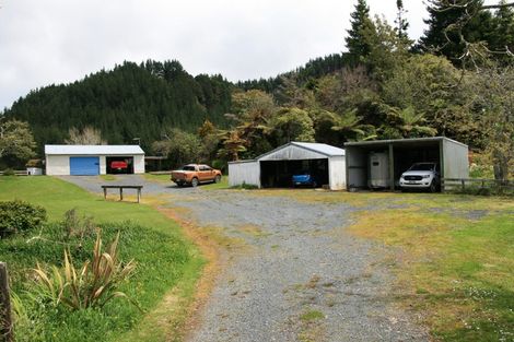 Photo of property in 27 Tupoki Road, Uruti, Urenui, 4378