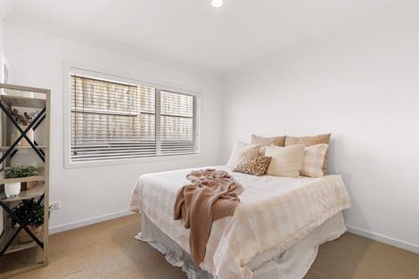 Photo of property in 16 Kunzea Place, Greenhithe, Auckland, 0632