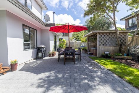 Photo of property in 203 Westchester Drive, Churton Park, Wellington, 6037