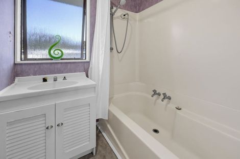 Photo of property in 77 Patu-kukupa Street, Manaia, 4612