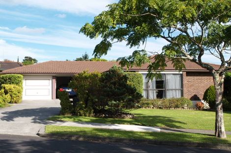 Photo of property in 2/5 Fieldstone Court, Northpark, Auckland, 2013