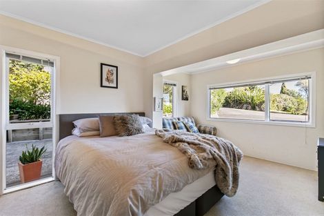 Photo of property in 73a Island Bay Road, Beach Haven, Auckland, 0626