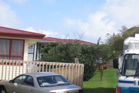 Photo of property in 38a Meilland Place, Glen Eden, Auckland, 0602