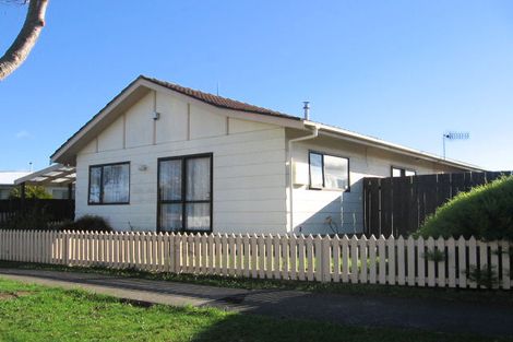 Photo of property in 33a Jupiter Street, Milson, Palmerston North, 4414