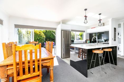 Photo of property in 31 Weymouth Street, New Plymouth, 4310