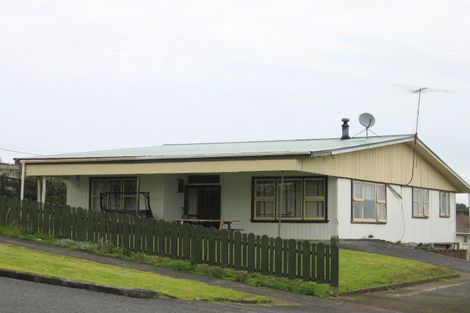 Photo of property in 31 Karaka Street, Helensville, 0800