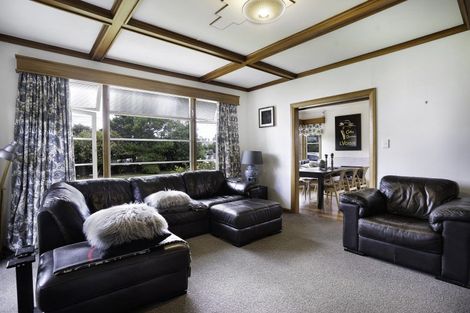 Photo of property in 13 Cambridge Road, Martinborough, 5711