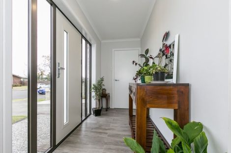 Photo of property in 56 Spriggs Crescent, Greenmeadows, Napier, 4112