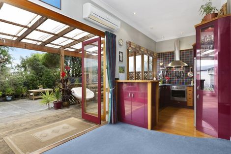 Photo of property in 24 Hargest Crescent, Saint Kilda, Dunedin, 9012