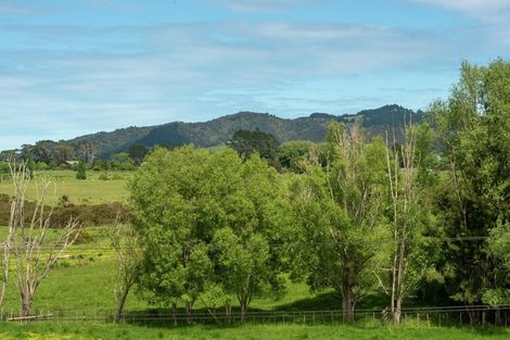 Photo of property in 731 Clevedon Kawakawa Road, Clevedon, Papakura, 2585