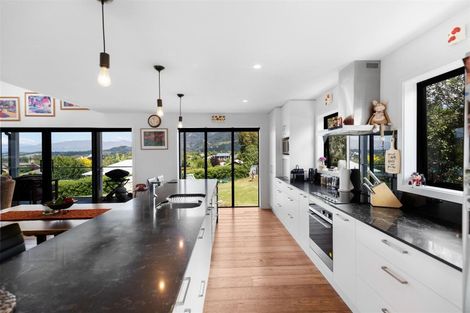 Photo of property in 7 Moraine Place, Lake Hawea, Wanaka, 9382