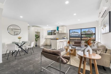 Photo of property in 36 Barrys Road, Glendene, Auckland, 0602