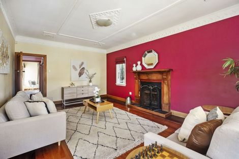 Photo of property in 1d Kereru Bend, Tawa, Wellington, 5028