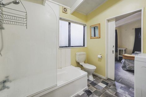 Photo of property in 7 Hinenamu Grove, Turangi, 3334