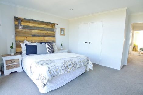 Photo of property in 11 Kauri Drive, Takanini, 2112