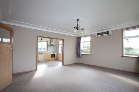 Photo of property in 47 Broadway, Stratford, 4332