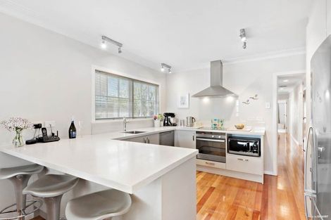 Photo of property in 41 Omana Road, Papatoetoe, Auckland, 2025