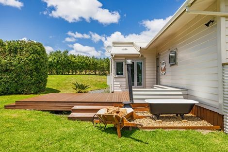 Photo of property in 6 Te Pahi River Drive, Paparoa, Maungaturoto, 0583