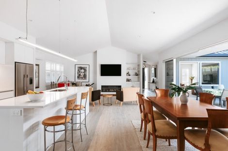 Photo of property in 25 Coast Boulevard, Papamoa Beach, Papamoa, 3118