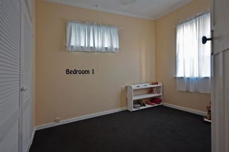 Photo of property in 2 Chaucer Road, Hospital Hill, Napier, 4110