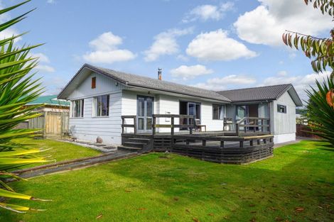 Photo of property in 28 Tennyson Drive, Owhata, Rotorua, 3010