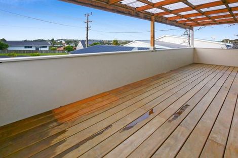 Photo of property in 71 Brightside Road, Stanmore Bay, Whangaparaoa, 0932