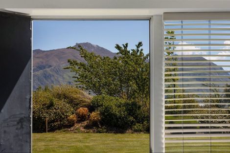Photo of property in 38 Ridgecrest, Wanaka, 9305