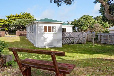 Photo of property in 147 Manly Street, Paraparaumu Beach, Paraparaumu, 5032