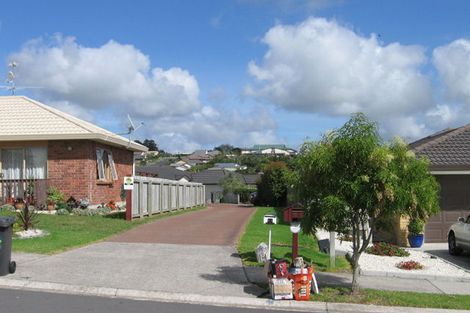 Photo of property in 11 Arlose Place, Westgate, Auckland, 0614
