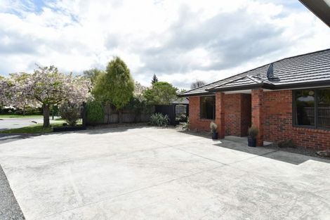 Photo of property in 12 Taunton Place, Rangiora, 7400