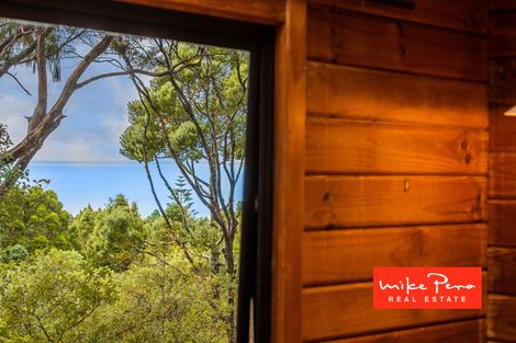 Photo of property in 4 Arama Avenue, Titirangi, Auckland, 0604