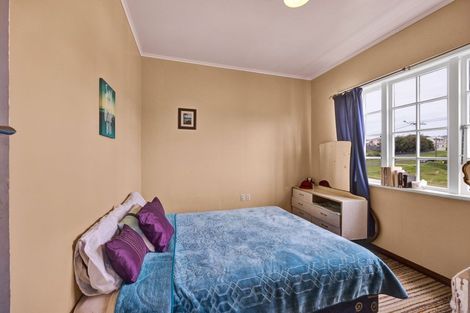 Photo of property in 6 Devon Street, Patea, 4520