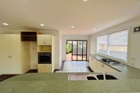 Photo of property in 13 Roby Street, Te Atatu Peninsula, Auckland, 0610