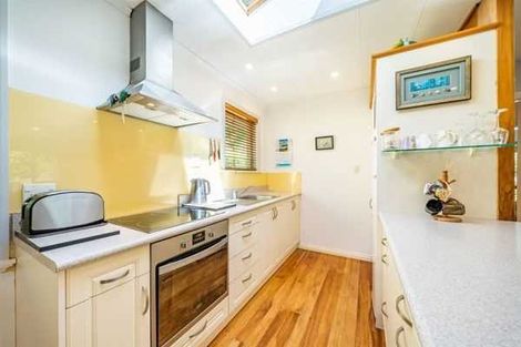 Photo of property in 14 Hine Road, Wainuiomata, Lower Hutt, 5014