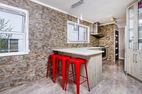 Photo of property in 20 Weldene Avenue, Glenfield, Auckland, 0629