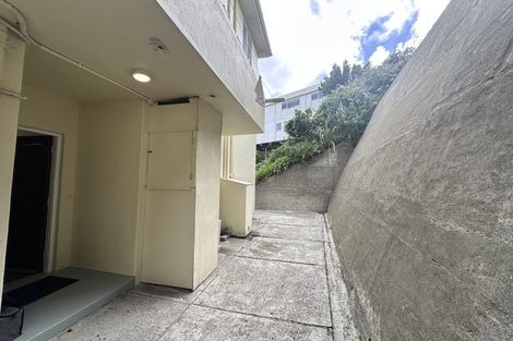 Photo of property in 3/20 Saint Michaels Crescent, Kelburn, Wellington, 6012