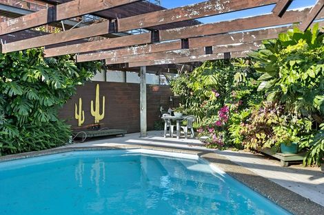 Photo of property in 480 Devon Street East, Strandon, New Plymouth, 4312