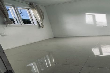 Photo of property in 1 Beihlers Road, Weymouth, Auckland, 2103