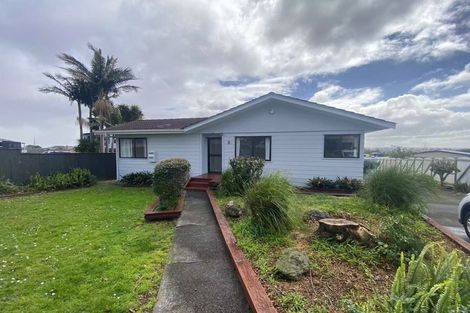 Photo of property in 23 Greenstone Place, Clover Park, Auckland, 2019
