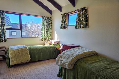 Photo of property in 10 Hamilton Drive, Lake Tekapo, 7999