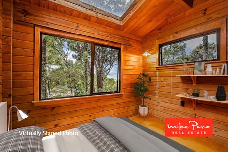 Photo of property in 4 Arama Avenue, Titirangi, Auckland, 0604