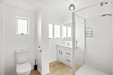 Photo of property in 2a Wanaka Terrace, Bell Block, New Plymouth, 4312