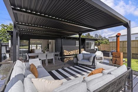 Photo of property in 115 Brook Place, Whangamata, 3620