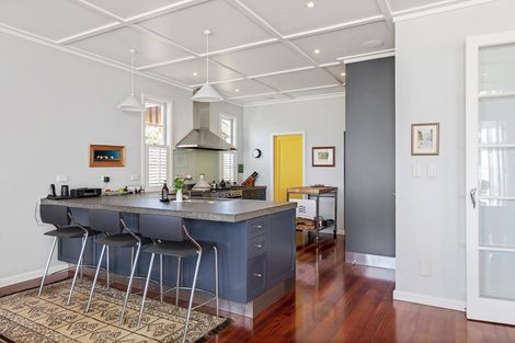 Photo of property in 117 Ladies Mile, Manly, Whangaparaoa, 0930