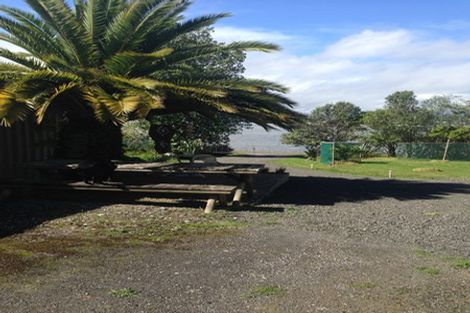Photo of property in 100 Motukaraka Point Road, Kohukohu, 0491