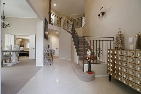 Photo of property in 8 Maybole Drive, Flat Bush, Auckland, 2016