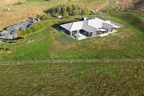 Photo of property in 52 Highlands Drive, Waipawa, 4210