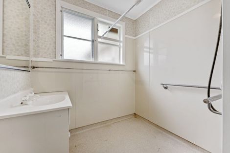 Photo of property in 14 Edward Street, Pahiatua, 4910